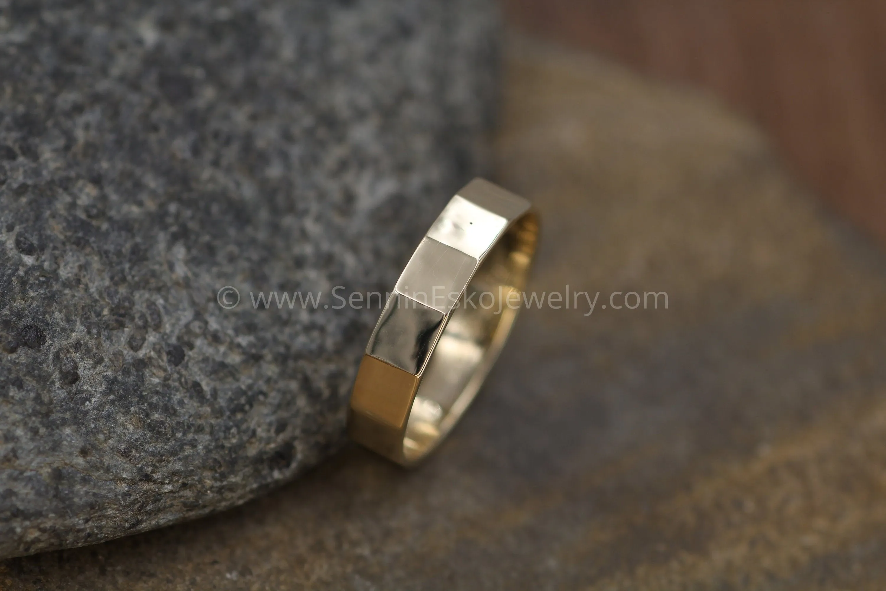 14kt yellow gold 5x1mm Flat Faceted Texture Band - Glossy Finish