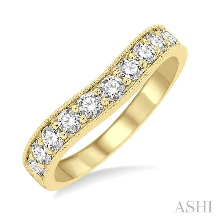 3/4 Ctw Arched Round Cut Diamond Wedding Band in 14K Yellow Gold