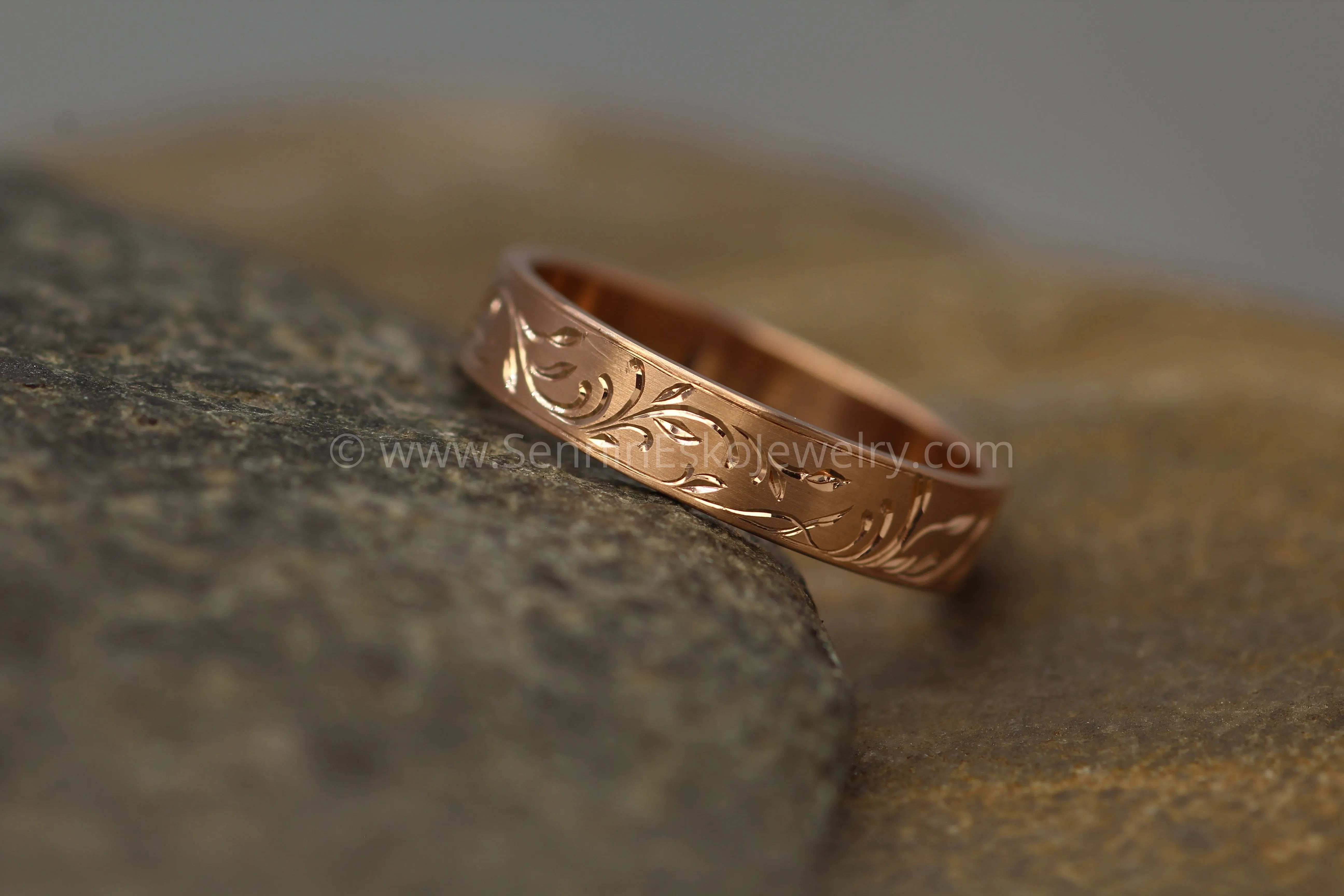 4x1mm Branches and Leaves Ring Variation 1 - 14kt Rose Gold Bright Cut Engraved Band