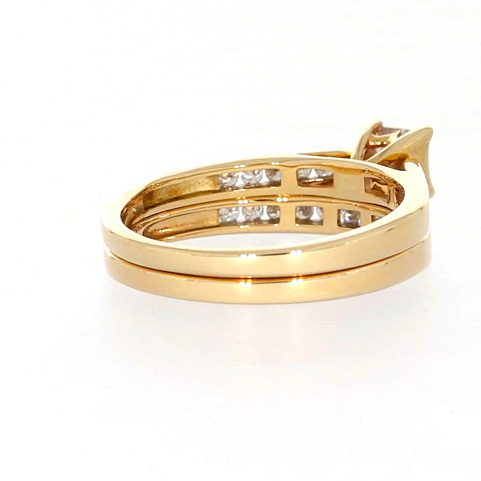 9ct Yellow Gold Princess & Round Brilliant Cut with 1/2 CARAT tw of Diamonds Ring