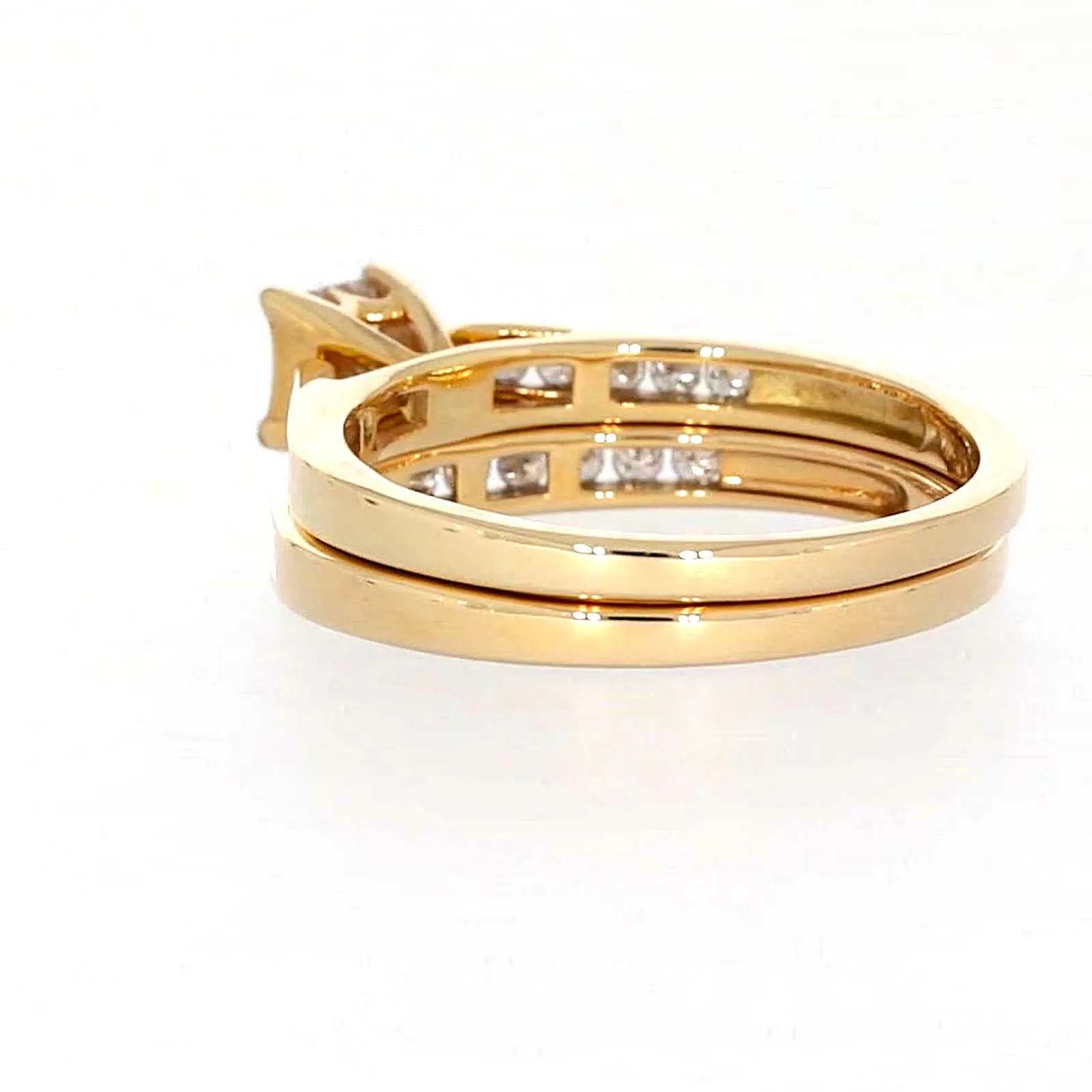 9ct Yellow Gold Princess & Round Brilliant Cut with 1/2 CARAT tw of Diamonds Ring