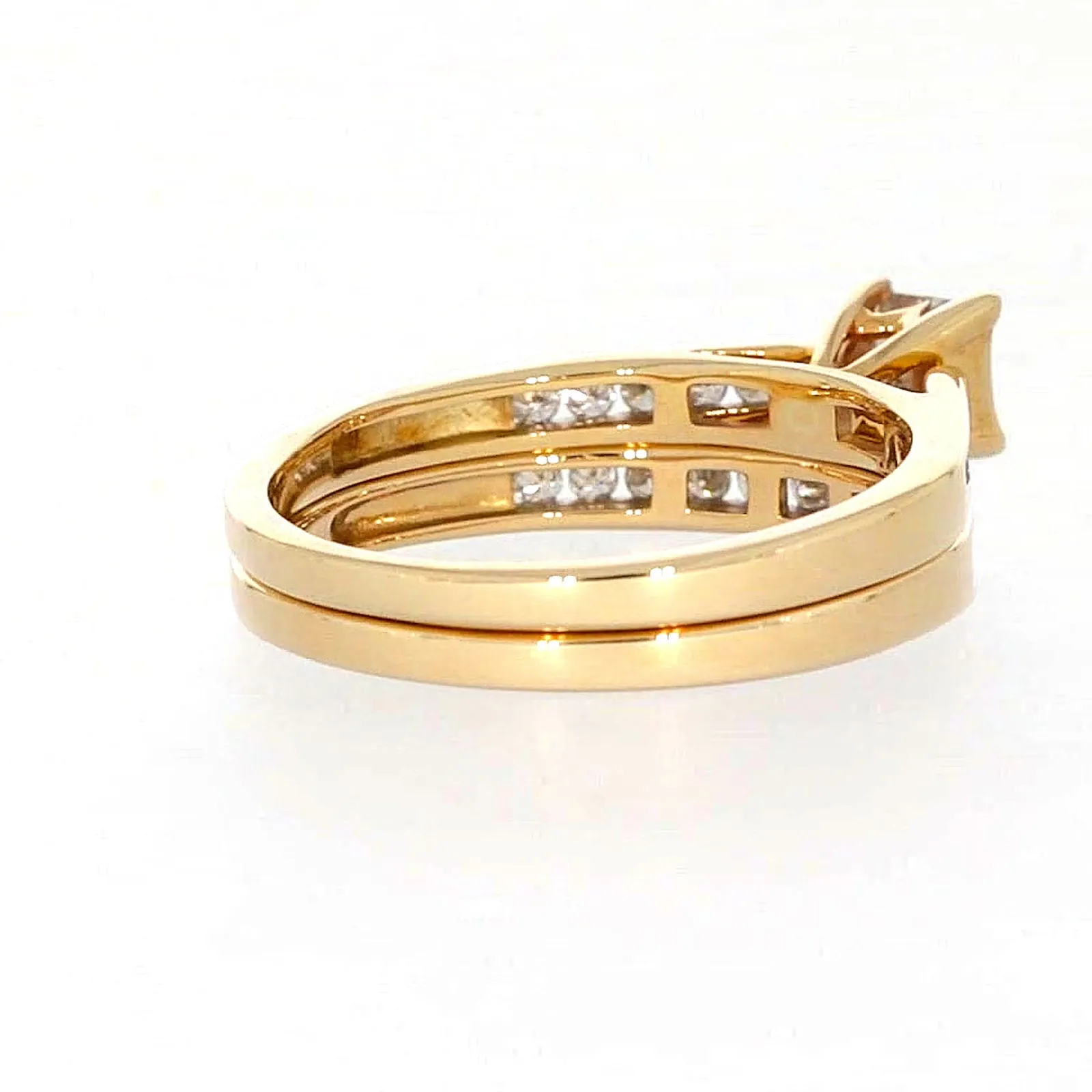 9ct Yellow Gold Princess & Round Brilliant Cut with 1/2 CARAT tw of Diamonds Ring