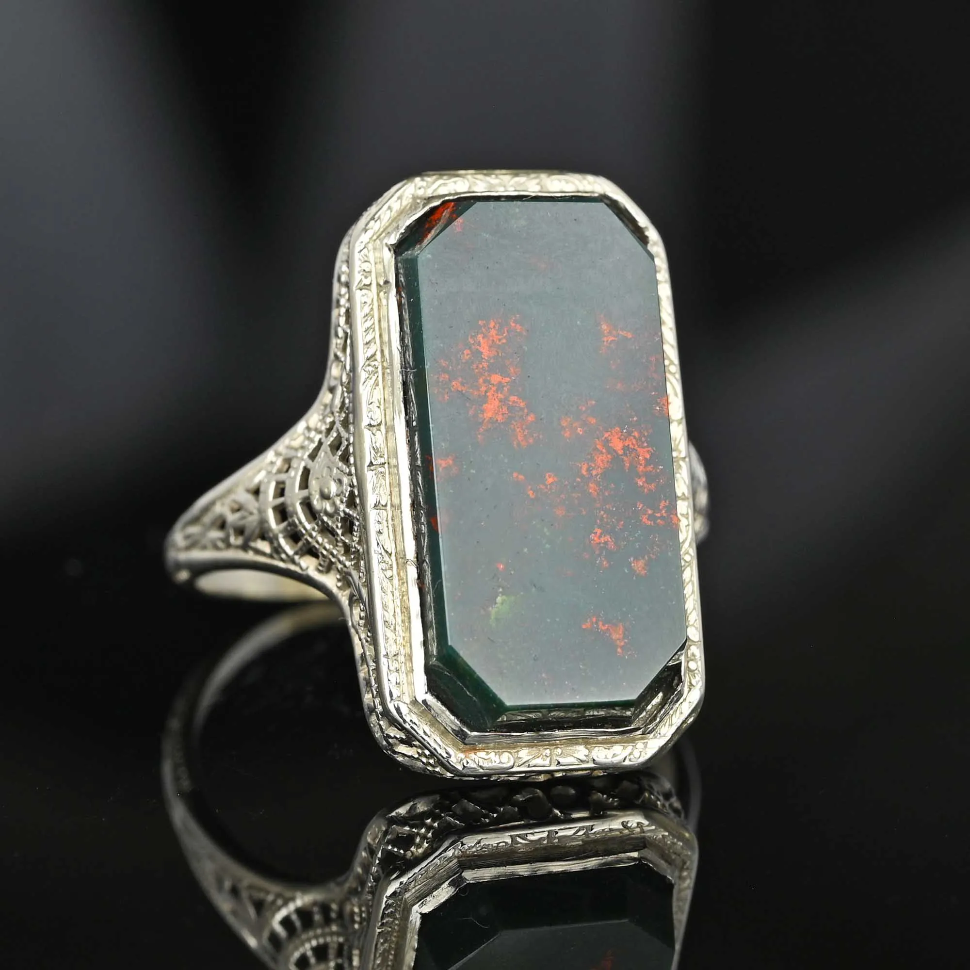 Art Deco 18K White Gold Filigree Bloodstone Ring