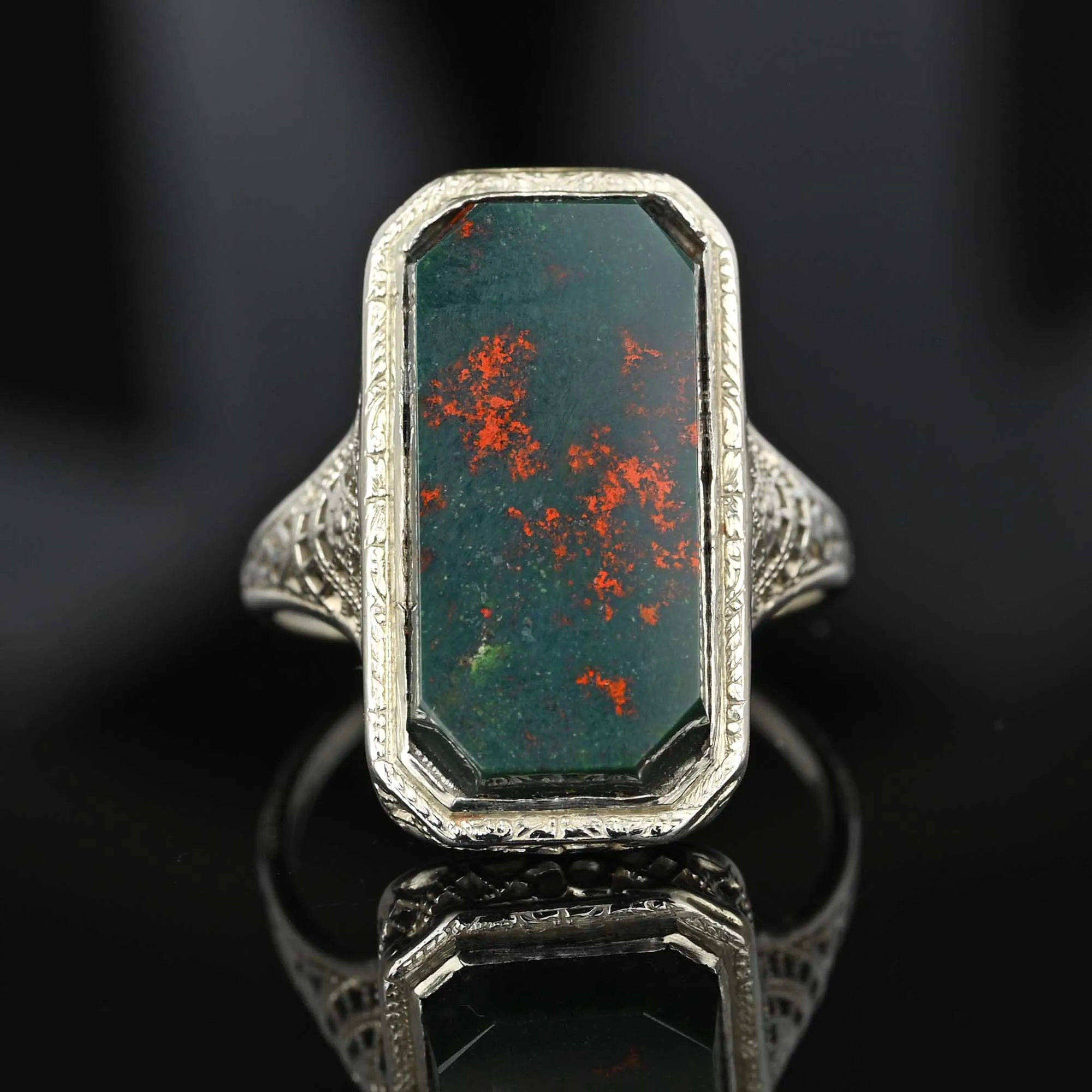 Art Deco 18K White Gold Filigree Bloodstone Ring