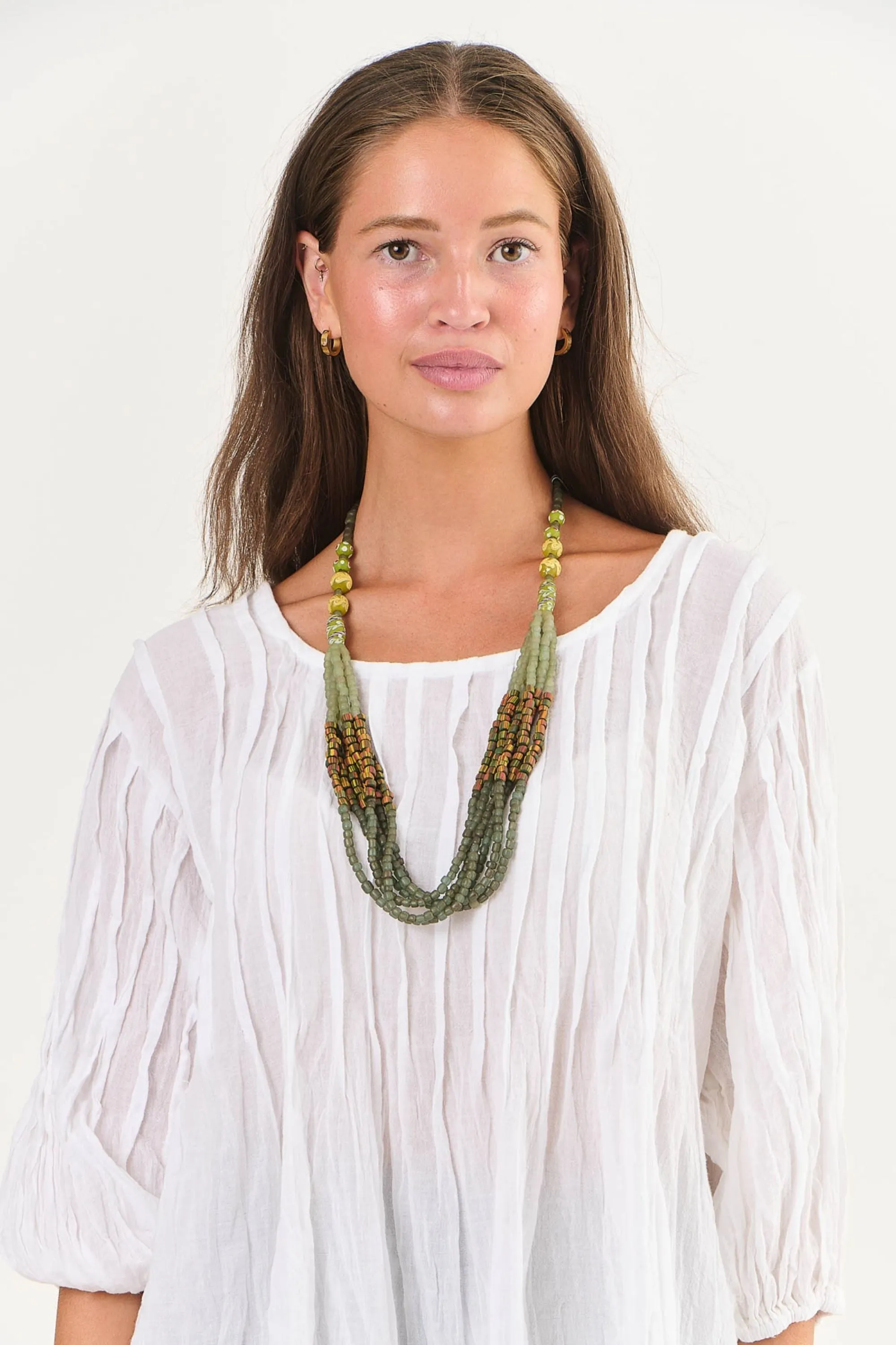 BEADED NECKLACE - B124