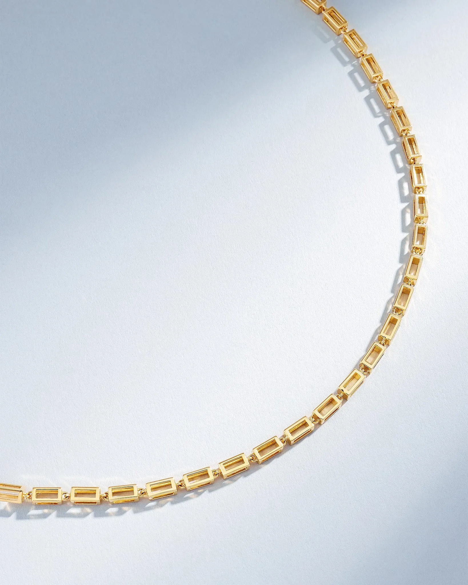 Block-Chain Hollow Thick Necklace