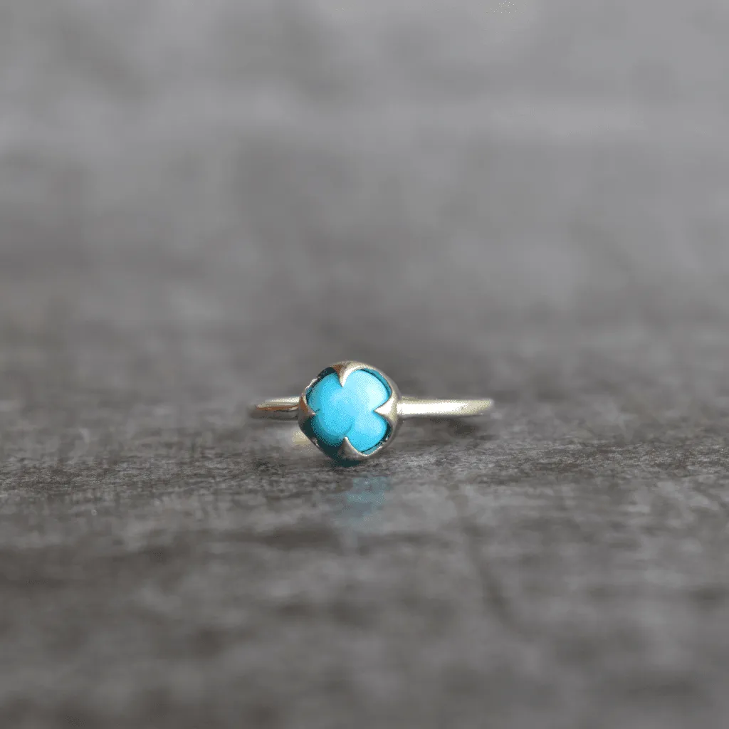 Claw - Turquoise Ring