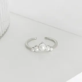 Dreaming in Pearl Ring