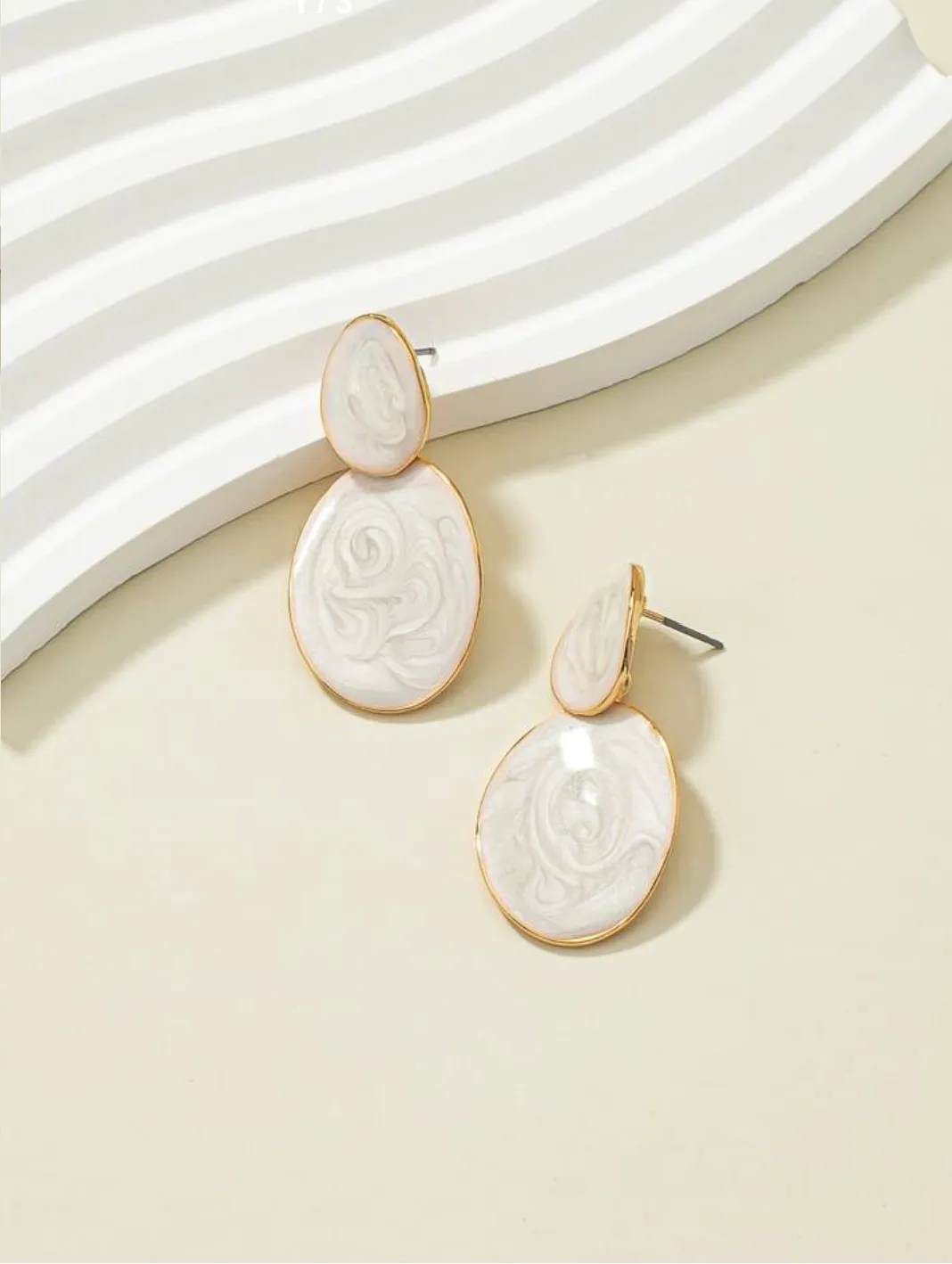 Elegant Marble Finish Rhodium Polished Earrings: Timeless Sophistication Alloy