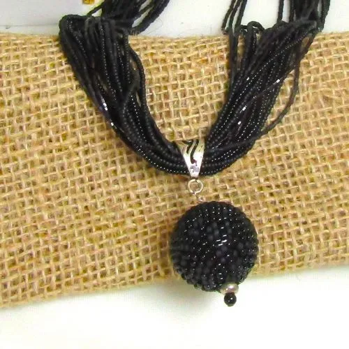 Exquisite  Black Beaded Pendant Necklace