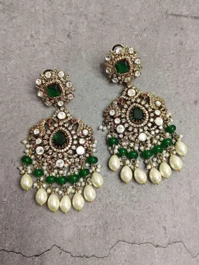 Fancy Stylish Green Kundan Earring Set