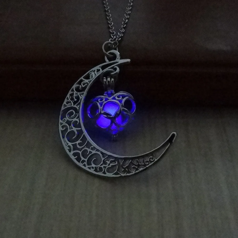 Glowing Pendant Necklaces Silver Plated Chain