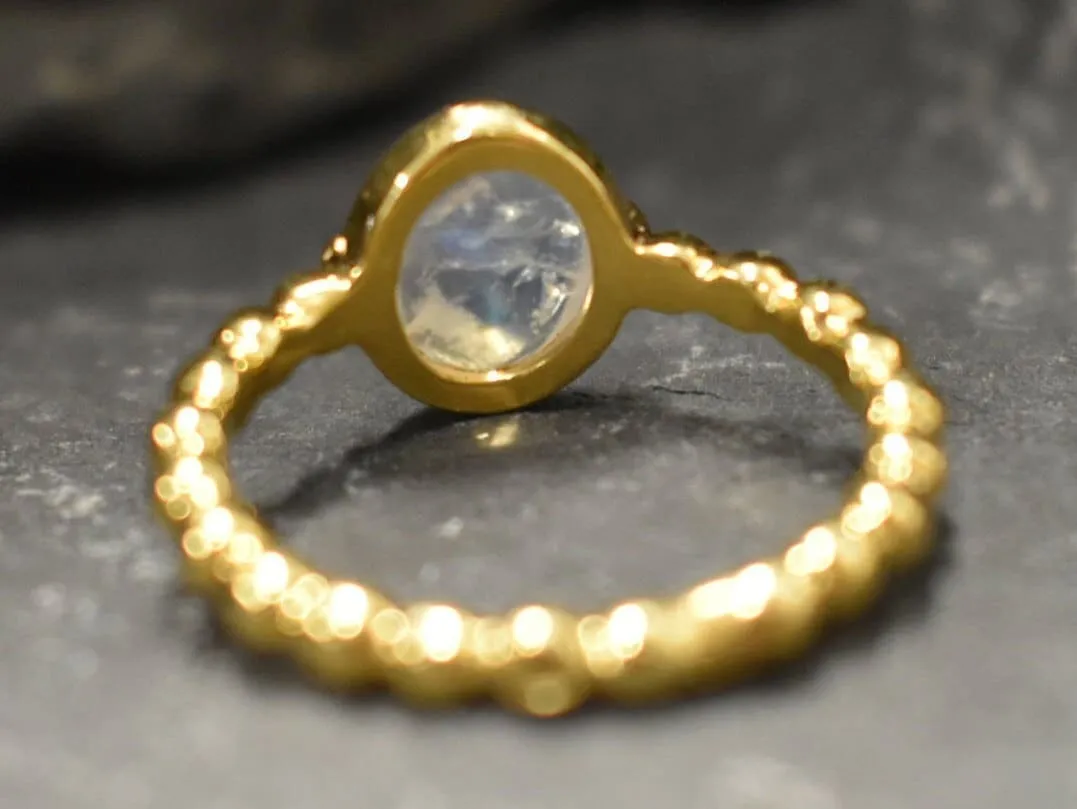 Gold Moonstone Ring - Rainbow Bubble Band, Natural Rainbow Moonstone