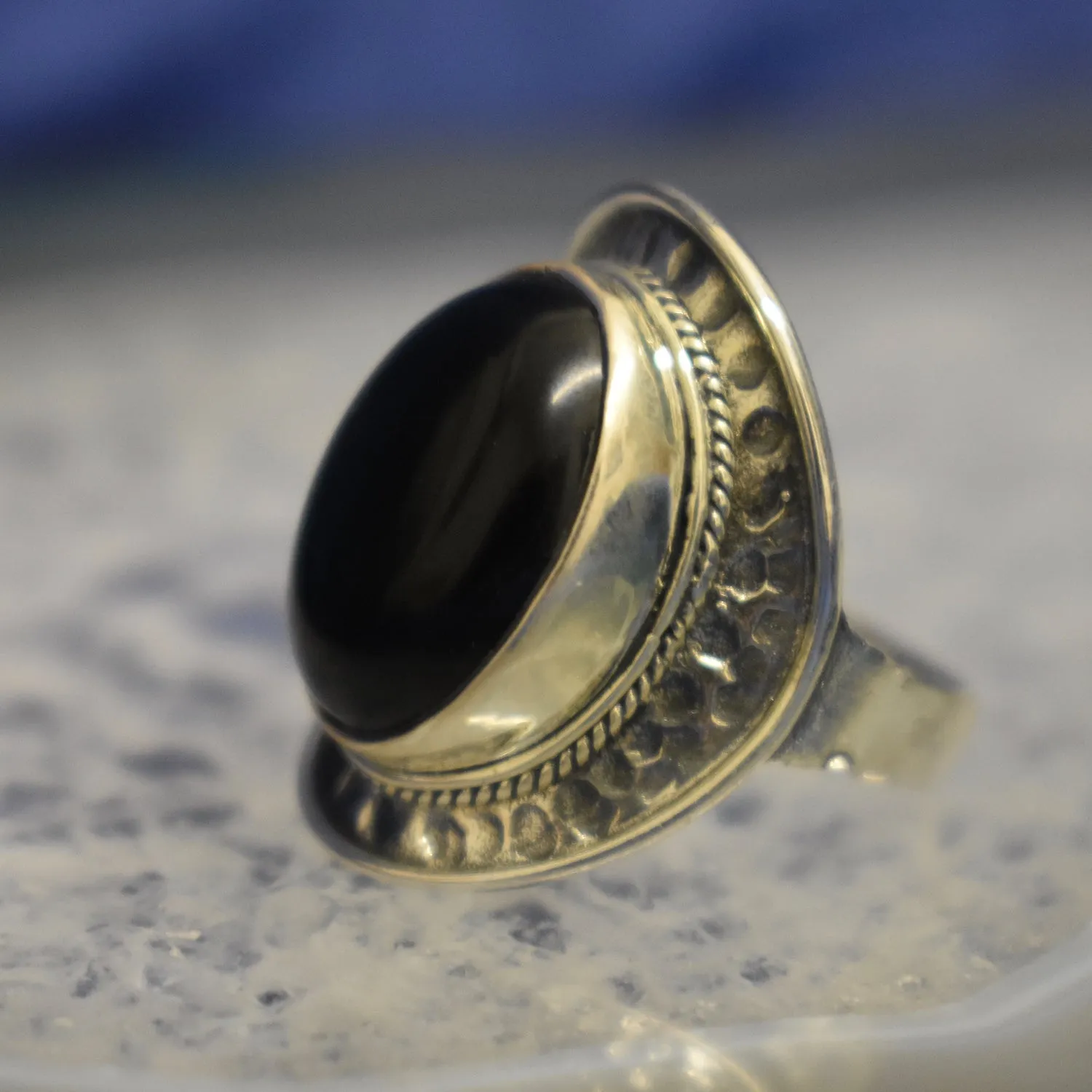 Hammered Setting Onyx Ring (925) Sterling Silver