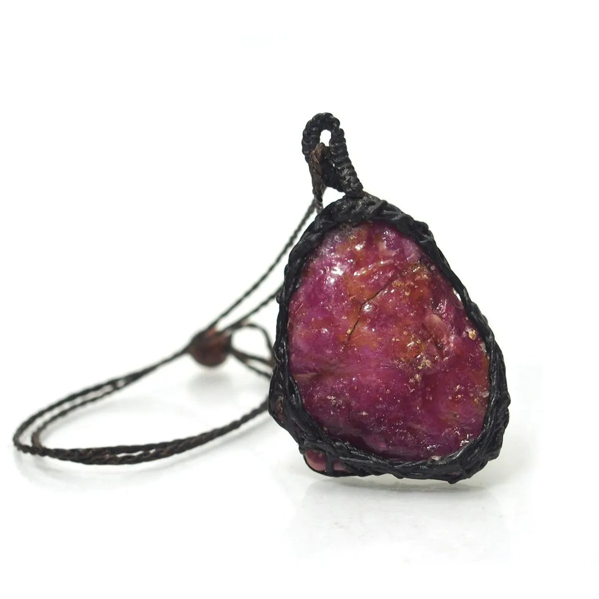 Hempwrap Pendant Ruby, A