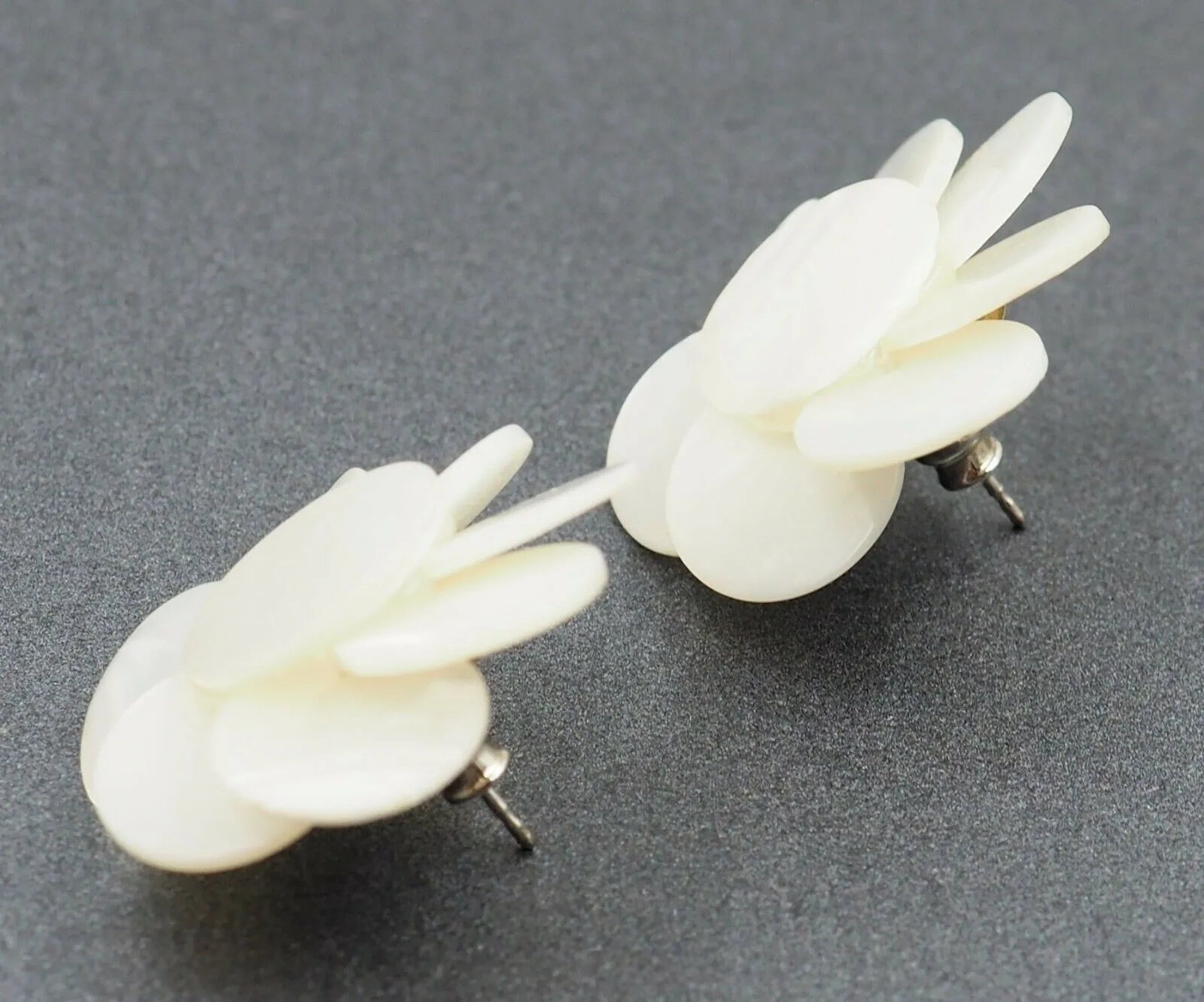 Mother of Pearl Flower Earrings