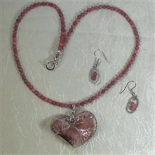 Pink Glass Heart Pendant On Pink Gemstone Necklace & Earrings