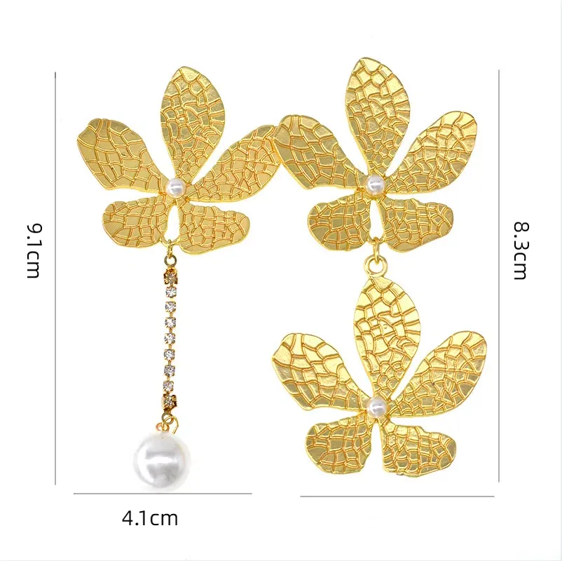 Pre Order:  Vintage Flower Pearl Asymmetric Drop Earrings