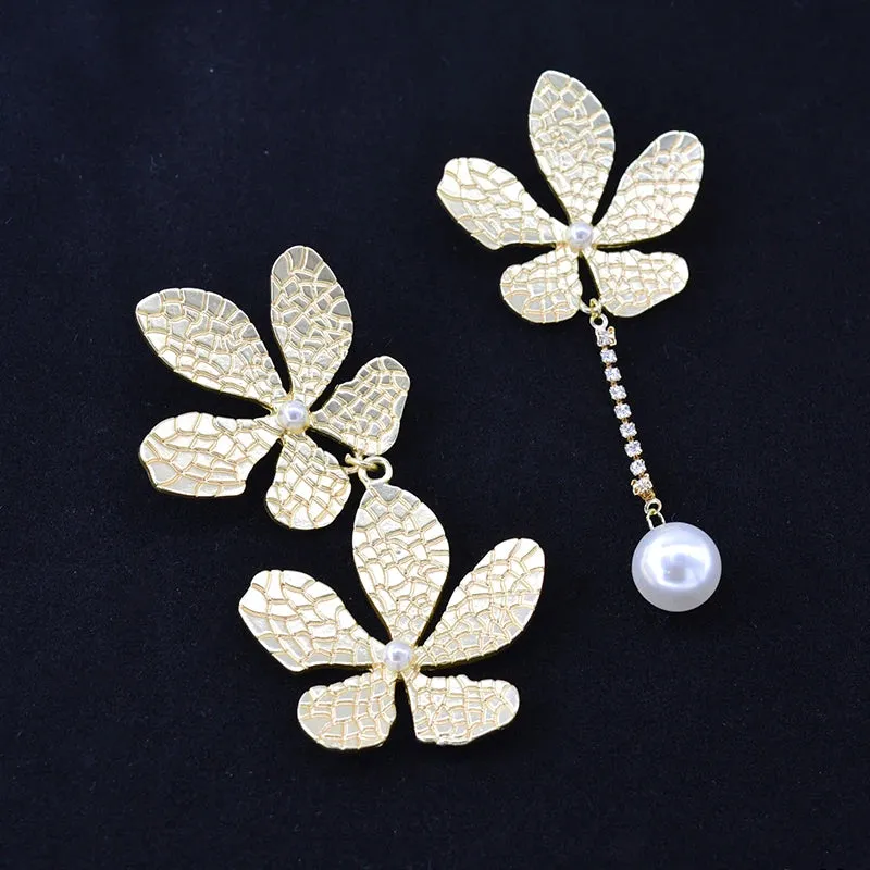 Pre Order:  Vintage Flower Pearl Asymmetric Drop Earrings