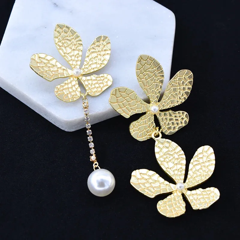 Pre Order:  Vintage Flower Pearl Asymmetric Drop Earrings