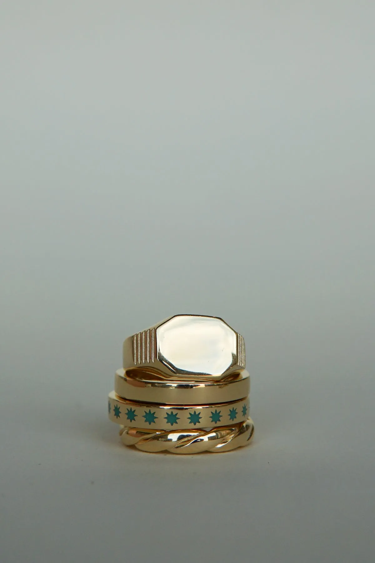 Signet pinky ring gold plated