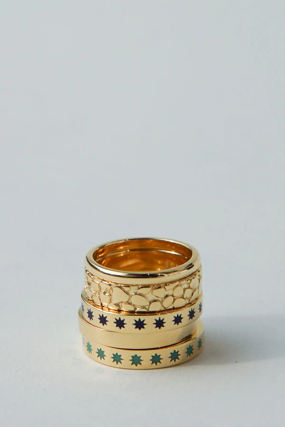 Small band ring gold plated