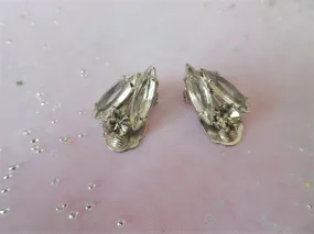 SPARKLING Vintage 50s Earrings, Ice White Glass Rhinestones ,Clip Ons,Clip On Earrings, Mid Century Jewelry,Collectible Vintage Jewelry