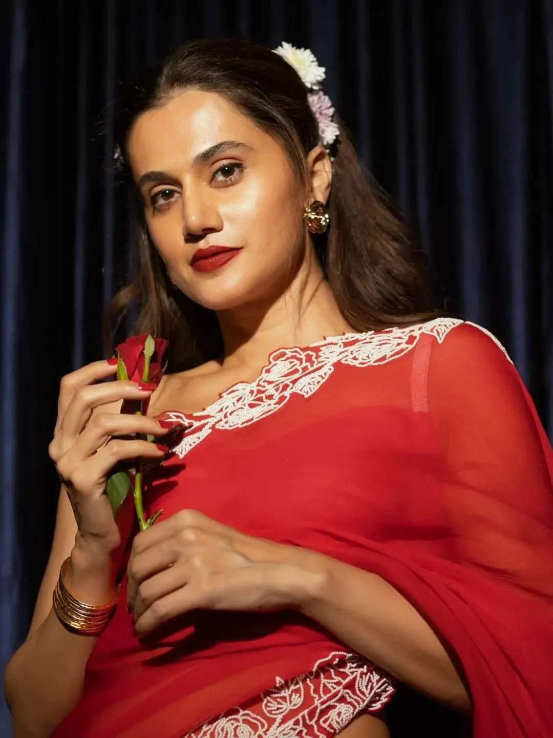 Taapsee Pannu In Rose Motif Stud Earrings