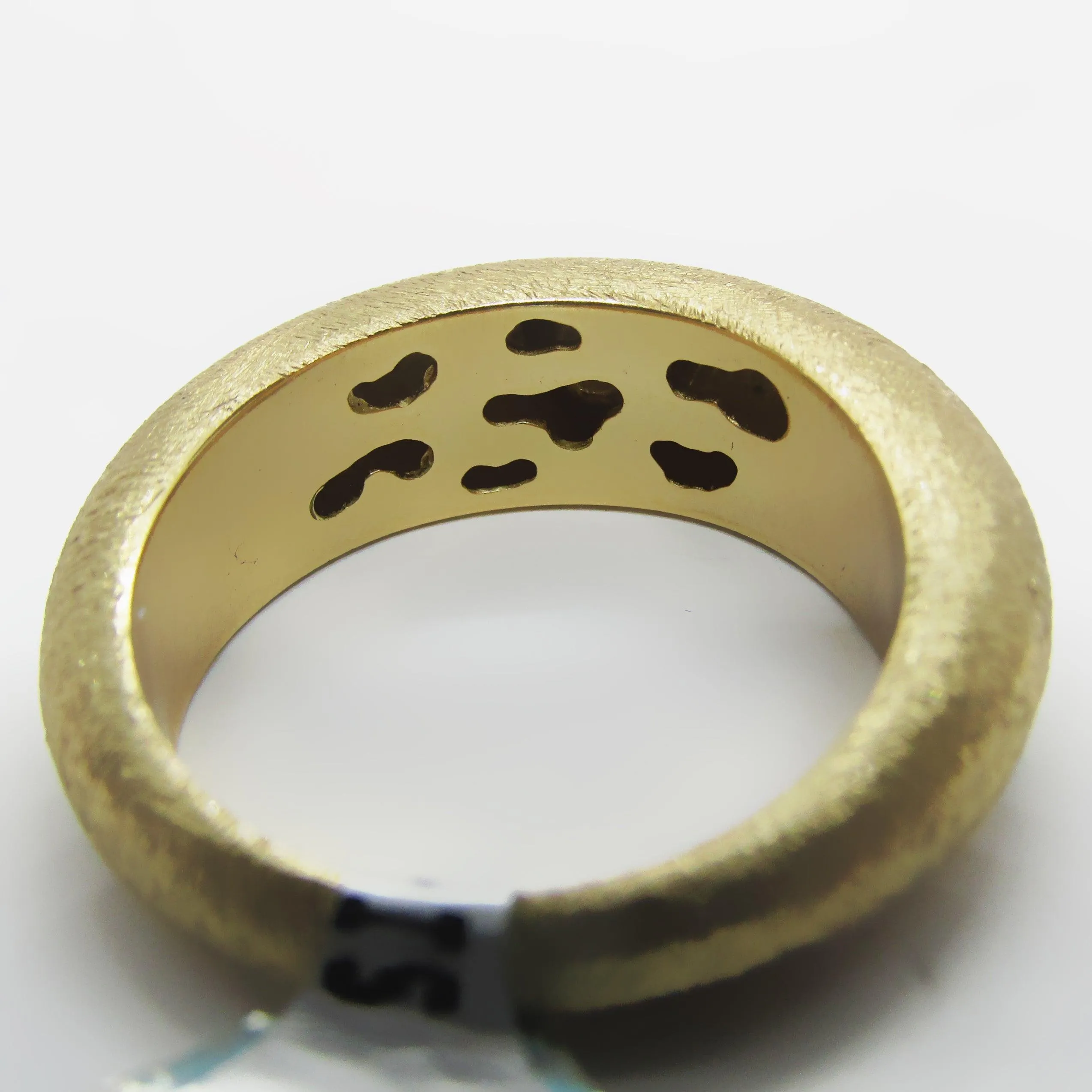 Textured Wide 14K Yellow Gold with Diamond