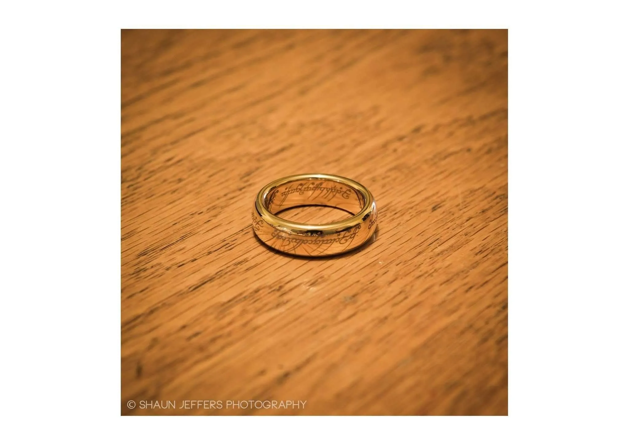 The Lord of the Rings: The One Ring: Gold Plated Tungsten Carbide (with Elvish runes)