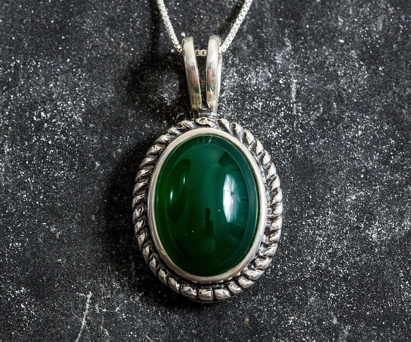 Vintage Emerald Necklace - Green Emerald Necklace - Green Oval Pendant