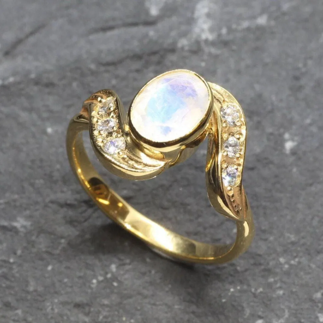 Vintage Moonstone Ring - Gold Antique Band, Natural Moonstone Ring, June Birthstone Ring