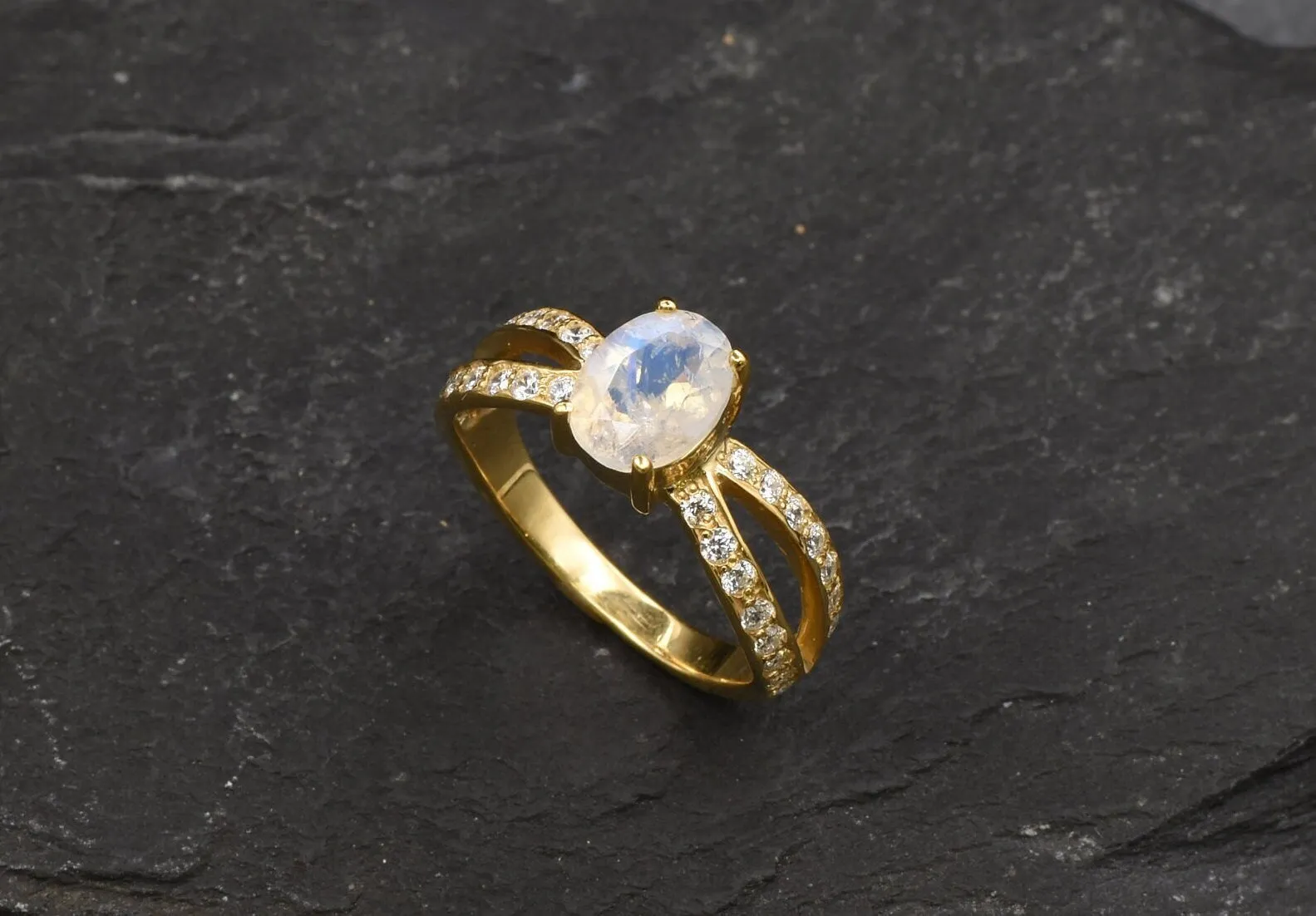 Vintage Moonstone Ring - Rainbow Moonstone Ring - Gold Promise Ring