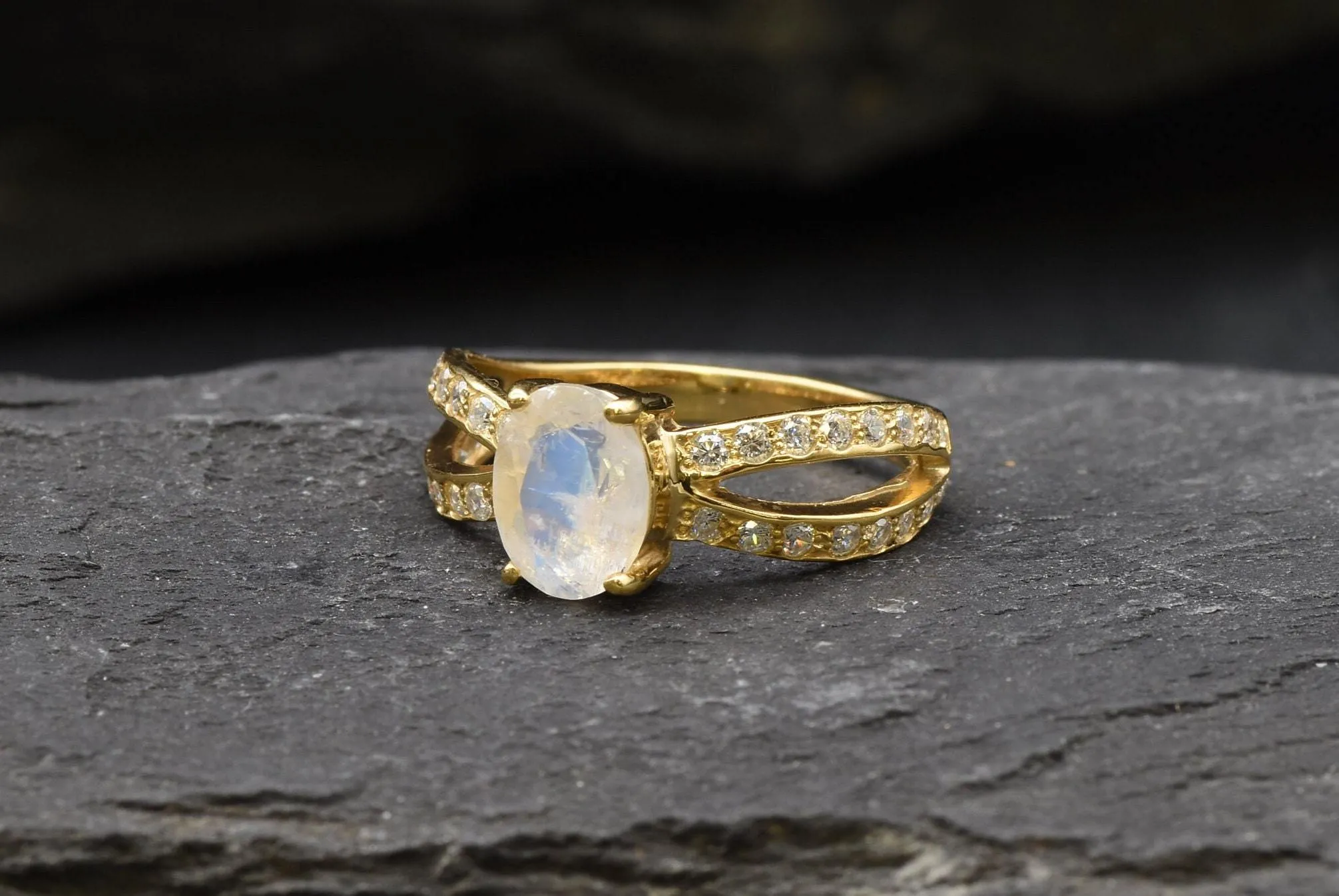 Vintage Moonstone Ring - Rainbow Moonstone Ring - Gold Promise Ring